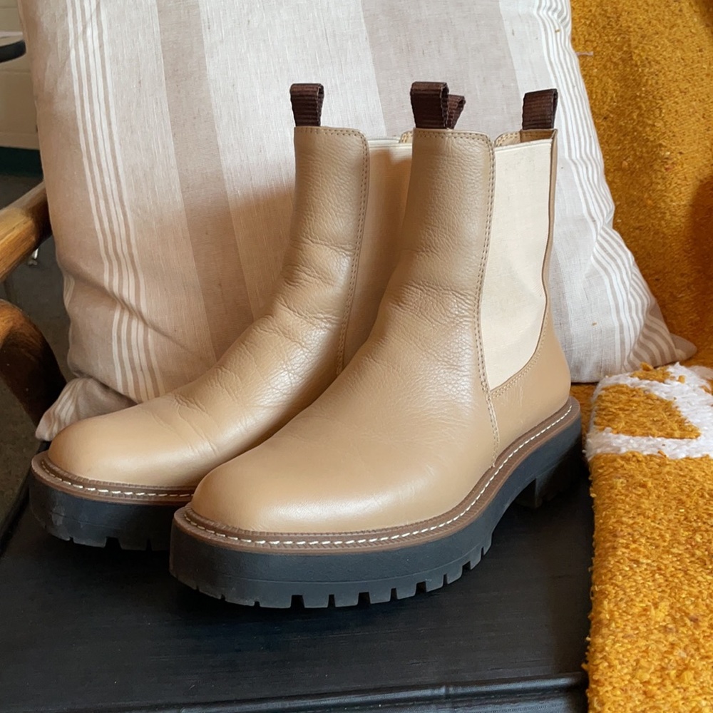 Sam Edelman Laguna Waterproof Chelsea Boot - Picture 4 of 7